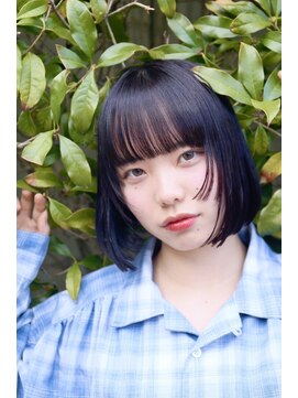 スリーマーク(THREE mark) ミニボブ　顔まわりレイヤー