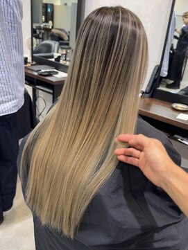 メリー オオサカ(Merly Osaka) バレイヤージュ/似合わせカット