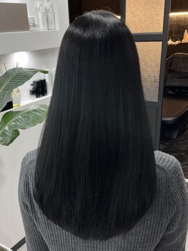 ピリオド 赤坂(Period.) ロングヘアーブルーブラックヘアー髪質改善　赤坂見附