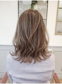 細アッシュハイライト×セミディー外はねウエーブ☆