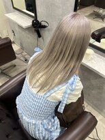 グラッジ 池袋(GLADGE)&nbsp;ホワイトベージュ ミルクティー ハイトーン 池袋