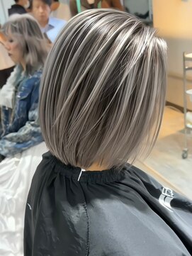 イル(iLe.) バレイヤージュ１０