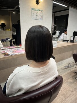 コワファーストナガサキシャンプーボーイ(COIFF1RST NAGASAKI SHAMPOO BOY) まるみボブ