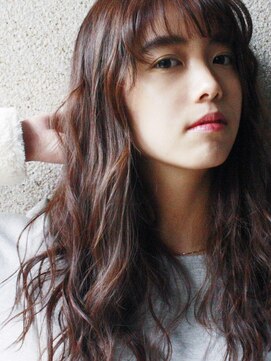 ヴァージ(Verge) レイヤーカット/ウェーブパーマ/前髪/こなれミディ[代官山駅]