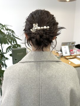エマノア(EMANOA) お呼ばれヘアアレンジ☆まとめ髪☆津田沼駅