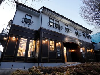 BarBer Shop Zeal & BEAUTY SHOP nico.