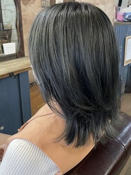 マギーヘア(magiy hair) オリーブグレージュ