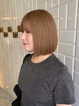 ニード(need) ミニボブ/ベージュ/髪質改善ブリーチ