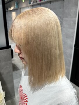 ルイス(L'wis) ケアブリーチ.ダブルカラー.ブロンドベージュ.10代.20代.