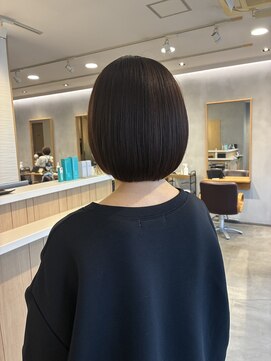 ペレ(pele) 大人ショートボブ丸みショートボブ