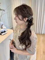 ケファ(Kepa)&nbsp;サイド編みおろしポニー/名古屋ヘアセット