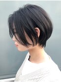 エアリーショート_厚めバングローライトスリークボブ_ba280383