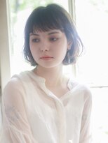 コム(com by neolive)&nbsp;ふんわりアゴラインボブ