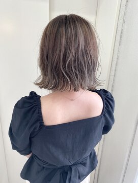 ヘアーデザイン シュシュ(hair design Chou Chou by Yone) ミルクティーベージュ×ボブ♪