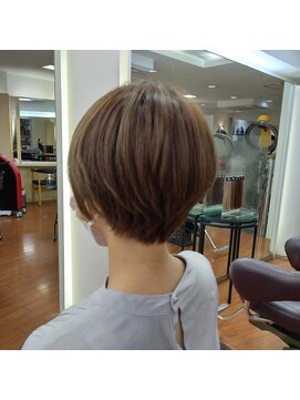 カズ(KAZU) ショートボブ