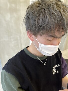 ロンドルーチェ 心斎橋(Lond luce) ダークアッシュ/ミディアムレイヤーカット［髪質改善/縮毛矯正］