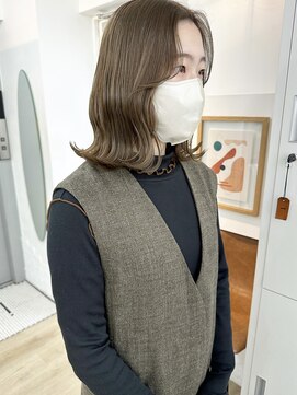 イコ 表参道原宿(ico) オリーブベージュ イルミナカラー 切りっぱなしボブ