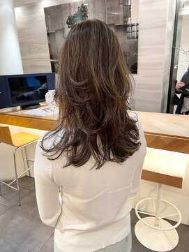 エイゾー(EIZO) 【水倉】表参道/レイヤーカット/フェイスレイヤー/ハイライ