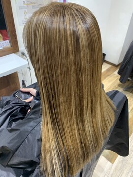 美容室 プラセル(Plaser) ハイライト＋イルミナカラー＋TR￥１２９００