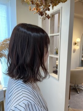 アンド ラ ブランシュ(&.La Blanche) ミディアムヘア/斜めバング/グレージュカラー/シルキーベージュ