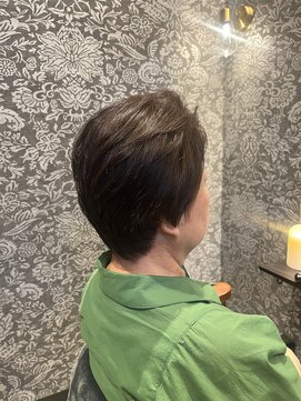 グレイヘアービューティー(gray hair beauty) 艶ショートスタイル