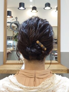 シャペウ駒込 ゆるふわシニョン＋バレッタ