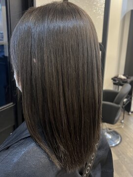 フィアート ヘアドレッシング サロン(Fiato Hairdressing Salon) カラー/ヘッドスパ/トリートメント/髪質改善