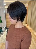 ショートボブ×オリーブブラウン