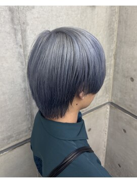 オーシャントーキョー ホワイト 原宿(OCEAN TOKYO WHITE) お客様スタイルマッシュウルフブルーシルバーカラーブリーチ