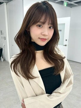 ユーフォリア 新宿通り(Euphoria) ロングカット レイヤーカット 透明感カラー