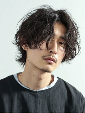 アース 天満橋店(HAIR & MAKE EARTH) 冬パーマ◎波巻きツイスパ×センターパートで大人メンズ