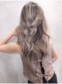 外国人風バレイヤージュ、ヘアアレンジで簡単に可愛くハイライト