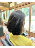 長めのボブスタイル