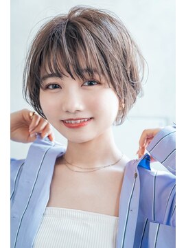 テイラー(Taylor) ［Taylor］☆大宮　アッシュグレージュ×ショートボブ