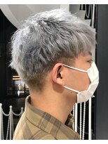 オンザ(ONTHE)&nbsp;ペールシルバー×アクティブショート