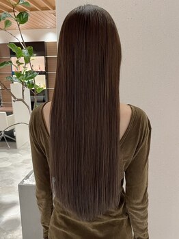 オアシスアヴェダ(OASIS AVEDA)の写真/【梅田駅直結】健康で美しい髪を保ちたい大人女性におすすめ◎ダメージレスにこだわった施術で美髪に―。