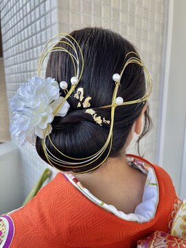 シャルムバイケンジ(Charm.by KENJE) 【タイトシニヨン】結婚式/二次会/同窓会/銀座/成人式/卒業式