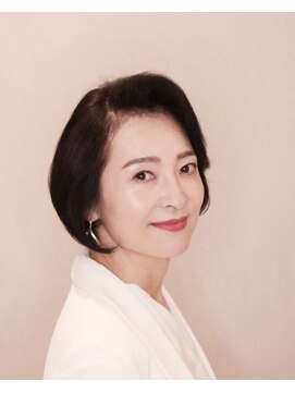 アンベリールフルー(EMBELLIR fleur) パーティショートスタイル　３０代４０代５０代　表参道青山