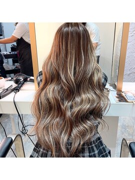 ブレンド 渋谷(BLend) マチルダボブ前髪ハイライトグレージュ