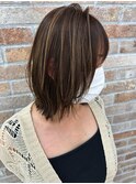 ベージュのハイライトが立体感アップ！