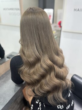 ラピス 横浜(Lapis) ブラウンアッシュベージュブリーチカラー髪質改善エクステ