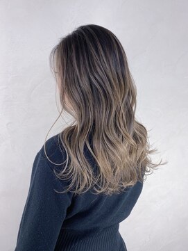 ジゼル(gisele) バレイヤージュ