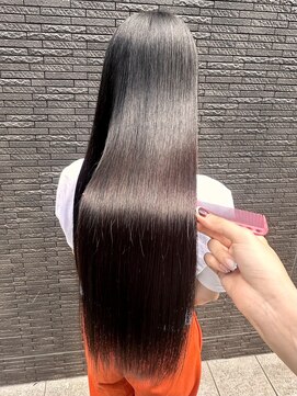 フリージア(freesia) サラ艶ロング/フェイスレイヤー/グレージュカラー