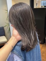 トレス(TRESS)&nbsp;オリーブ　オリーブグレー　グレージュ　ブリーチなし　原宿