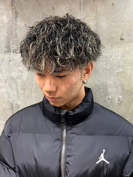 ソレイユ バイ アルフレッド(SOLEIL by alfRed) ライン入り刈り上げ　メッシュ　ツイストスパイラルパーマ