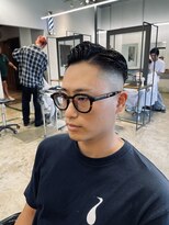 ザデイ カットアンドカルチャーショップ(THE DAY CUT&CULTURE SHOP) 7:3スキンフェード【メンズカット/フェード/7:3パート】