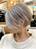 ハイライト　レイヤー ショートヘア　ボブ　くびれレイヤー 