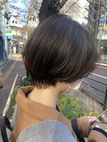 毛流れパーマ　ハンサムショート