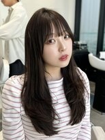 ラクシア(LucxiA)&nbsp;レイヤーカット/韓国ヘア/顔周りカット