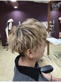 ヘアアイロンで波ウェーブ